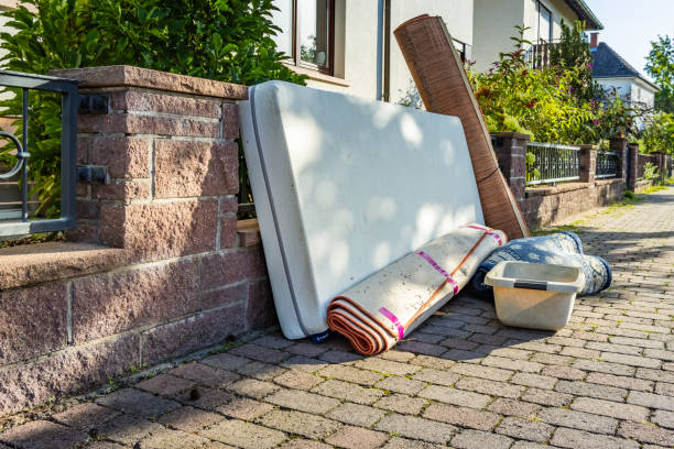 Best Attic Cleanout Services  in Duncan Falls, OH